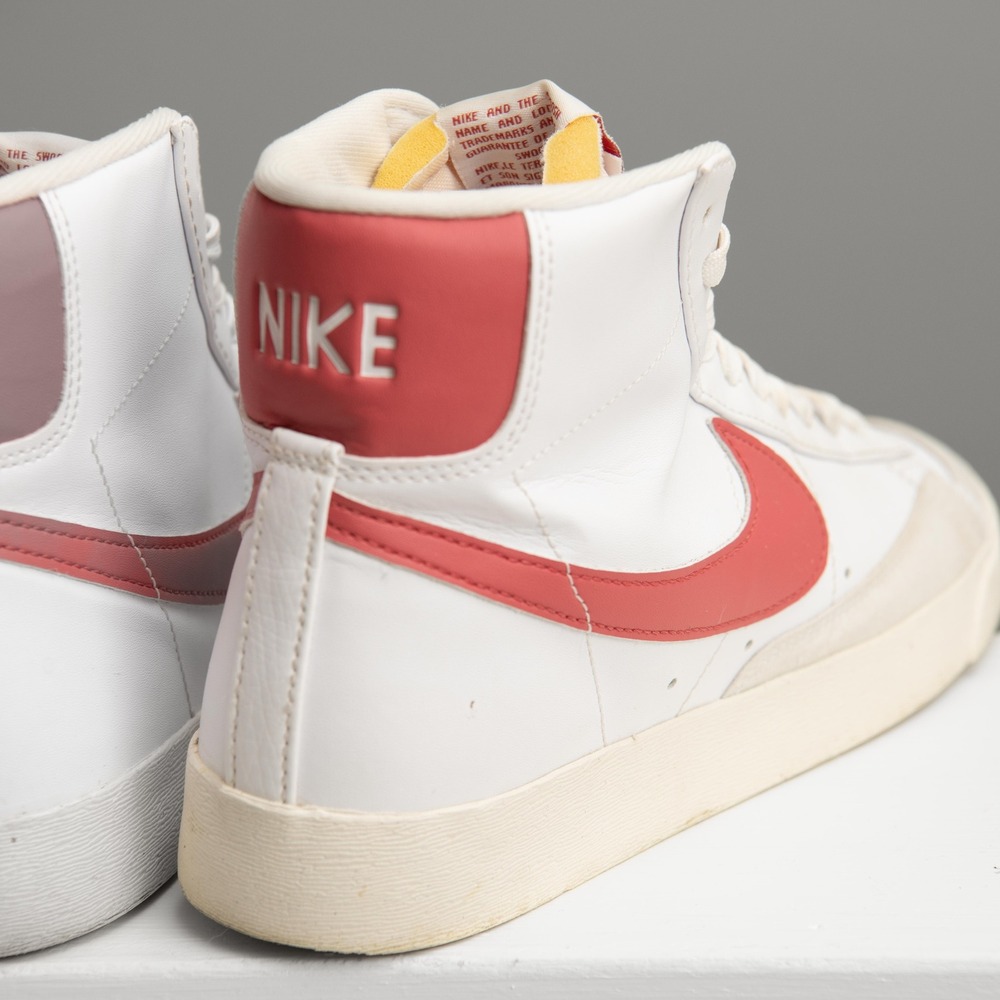 Nike Blazer Mid Sz 9.5 White Pink High Top Sneakers Streetwear 70s Retro Style - Picture 4 of 7